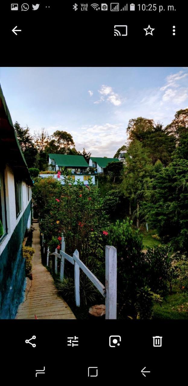 Villa Las Cabanas Castillos Del Lago à Guatapé Extérieur photo